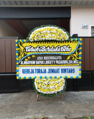 Papan Bunga Duka di Batung Taba Nan Xx