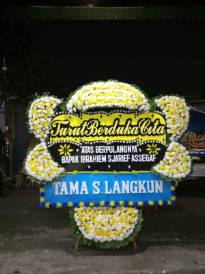 Papan Bunga Duka di Batung Taba Nan Xx