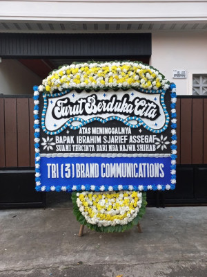 Papan Bunga Duka di Batung Taba Nan Xx